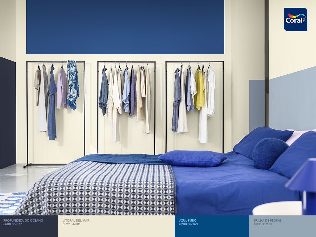 Personalize o projeto do quarto azul de casal com elegância e conforto. Imagem: Coral Matiz