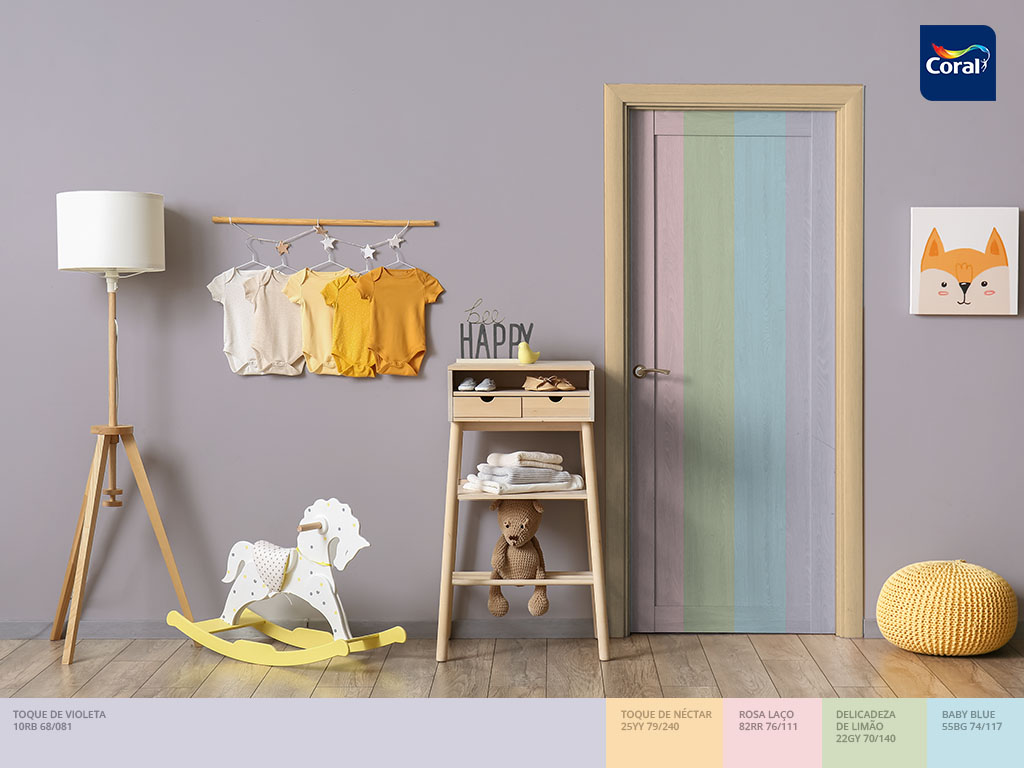 A porta do quarto infantil pode receber um toque especial de candy colors. Imagem Coral Matiz A porta do quarto infantil pode receber um toque especial de candy colors. Imagem Coral Matiz